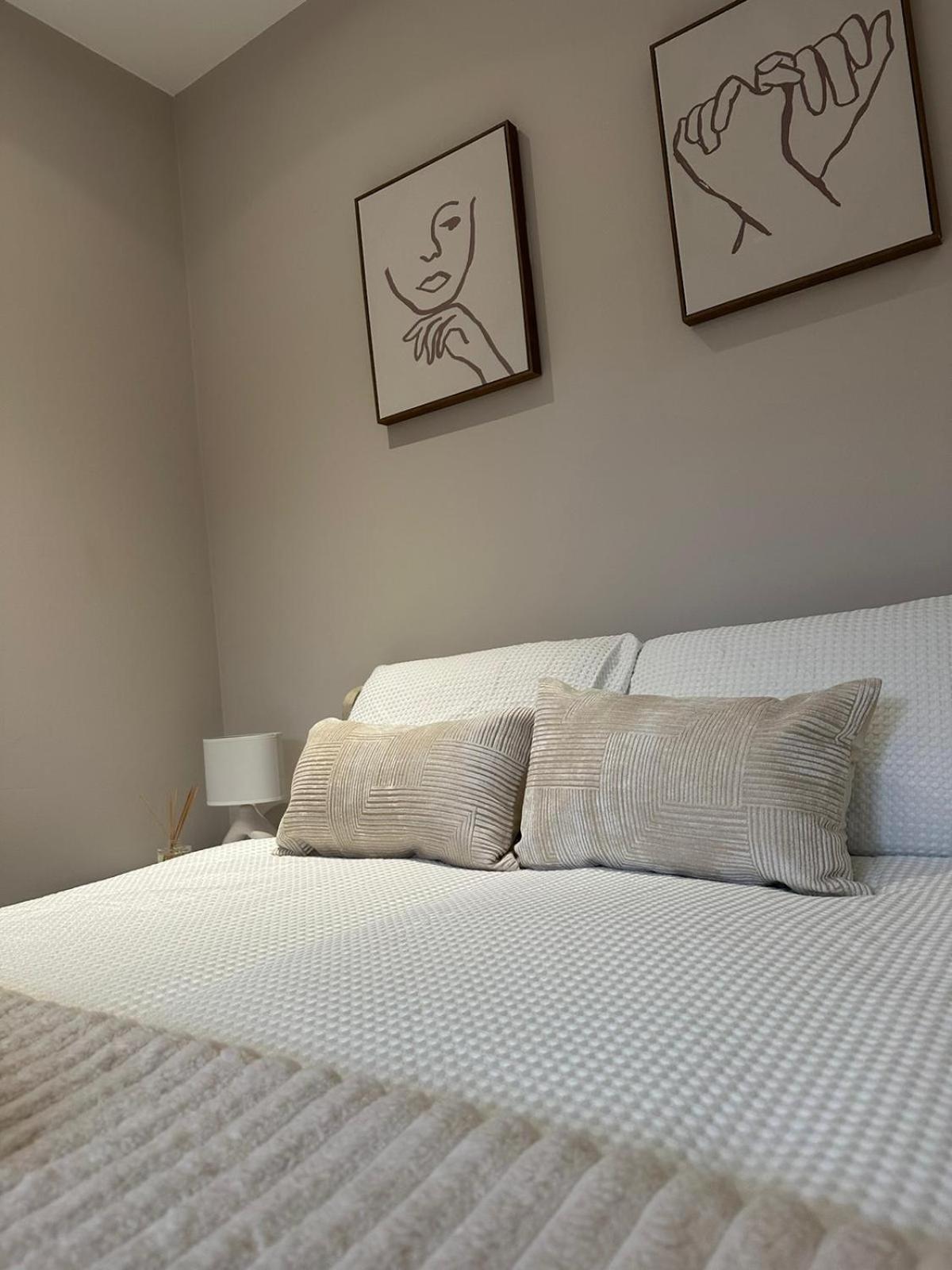 Richardson Deluxe Apartments - 3 Bed لندن المظهر الخارجي الصورة