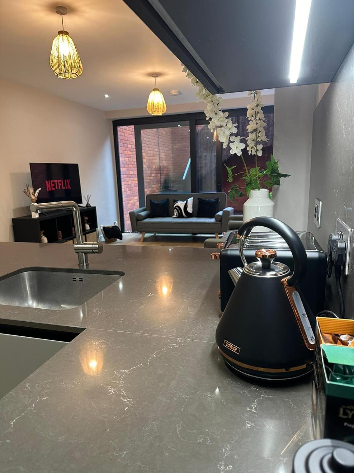 Richardson Deluxe Apartments - 3 Bed لندن المظهر الخارجي الصورة